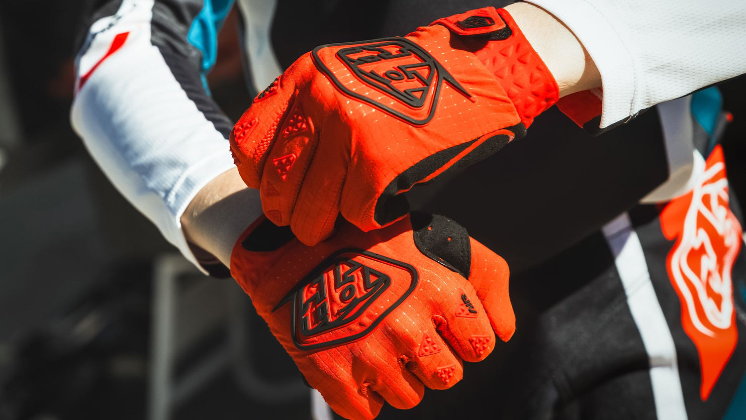 Moto Youth Gloves