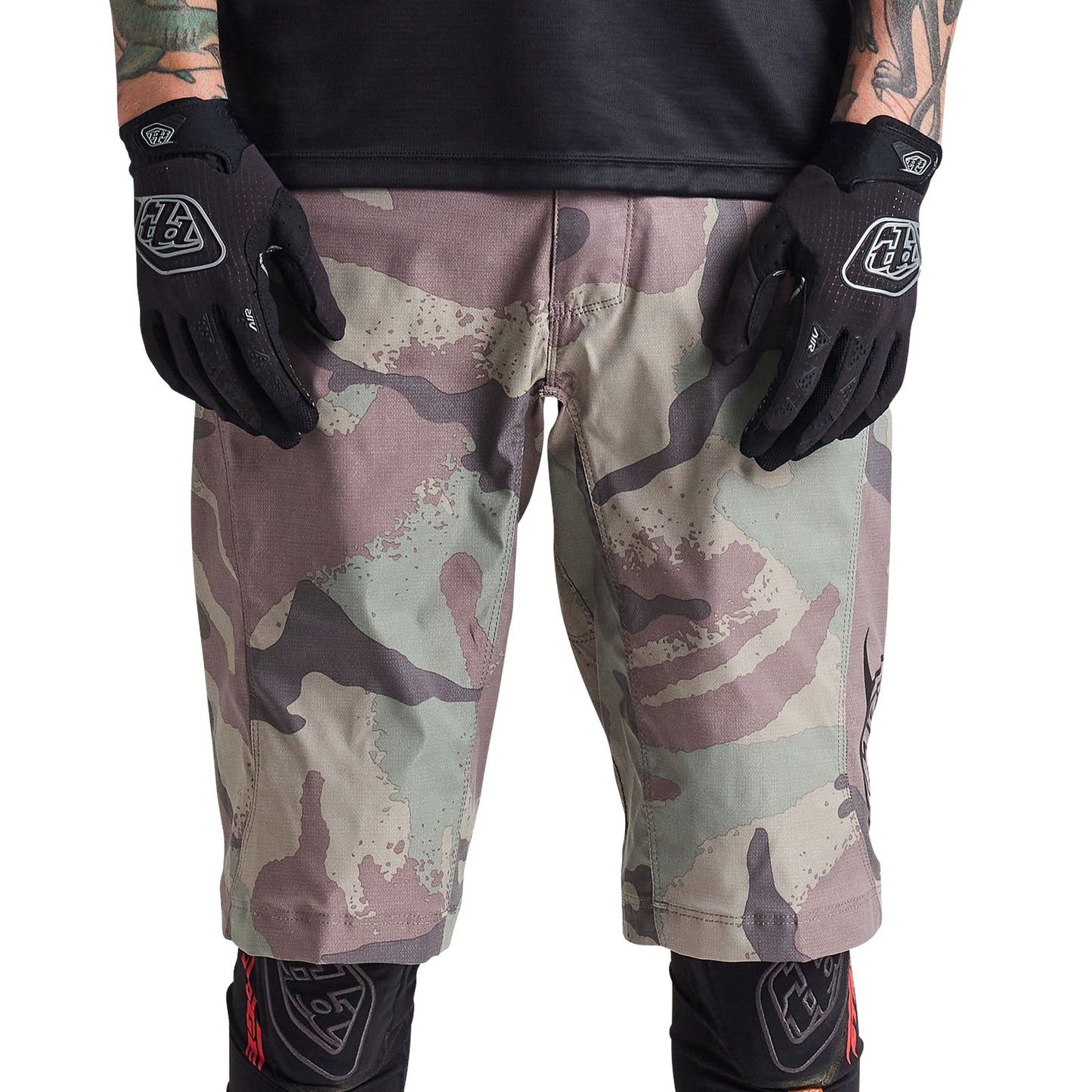 Flowline Short Shell Camo Woodland