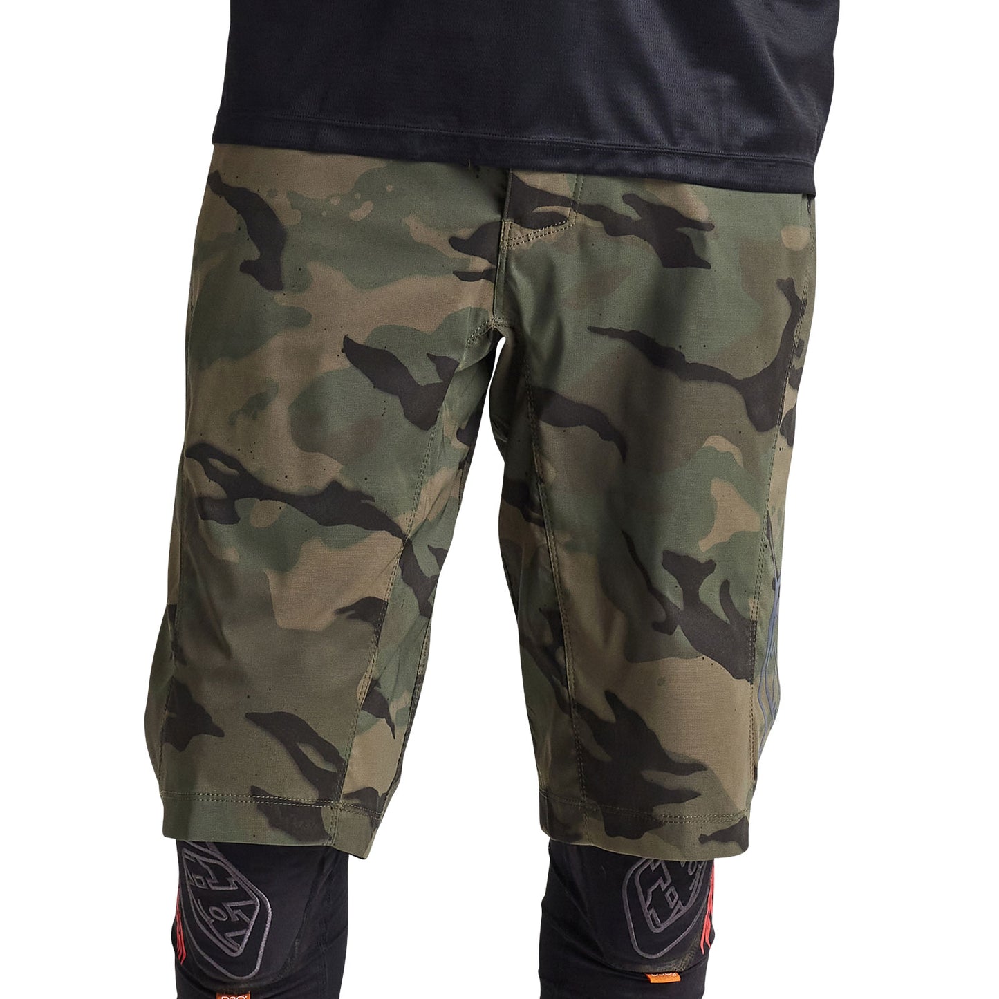 Flowline Short W/Liner Spray Camo Army