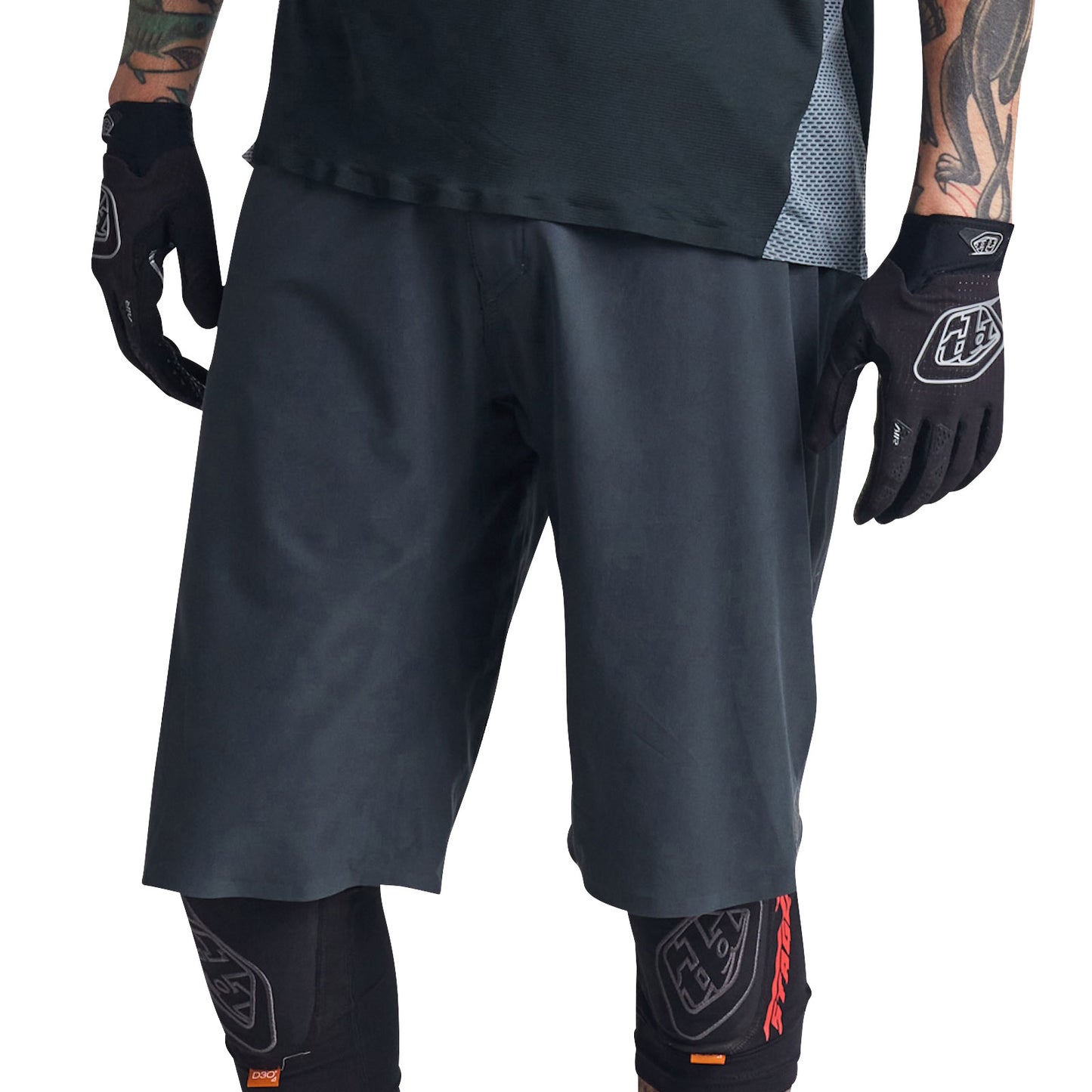 Drift Short Shell Solid Dark Charcoal