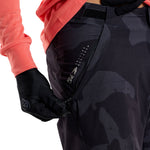 Carbone Skyline Short Shell Scrubland