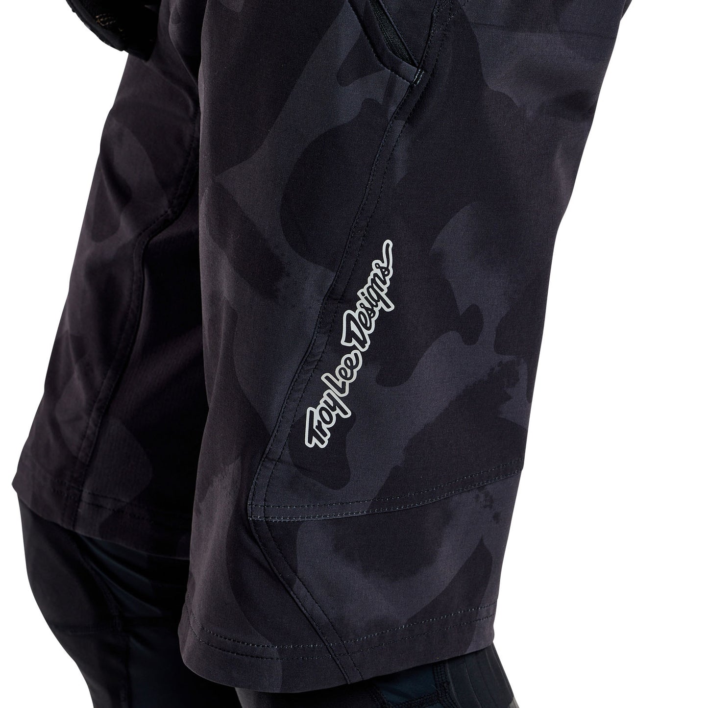 Skyline Short Shell Scrubland Carbon