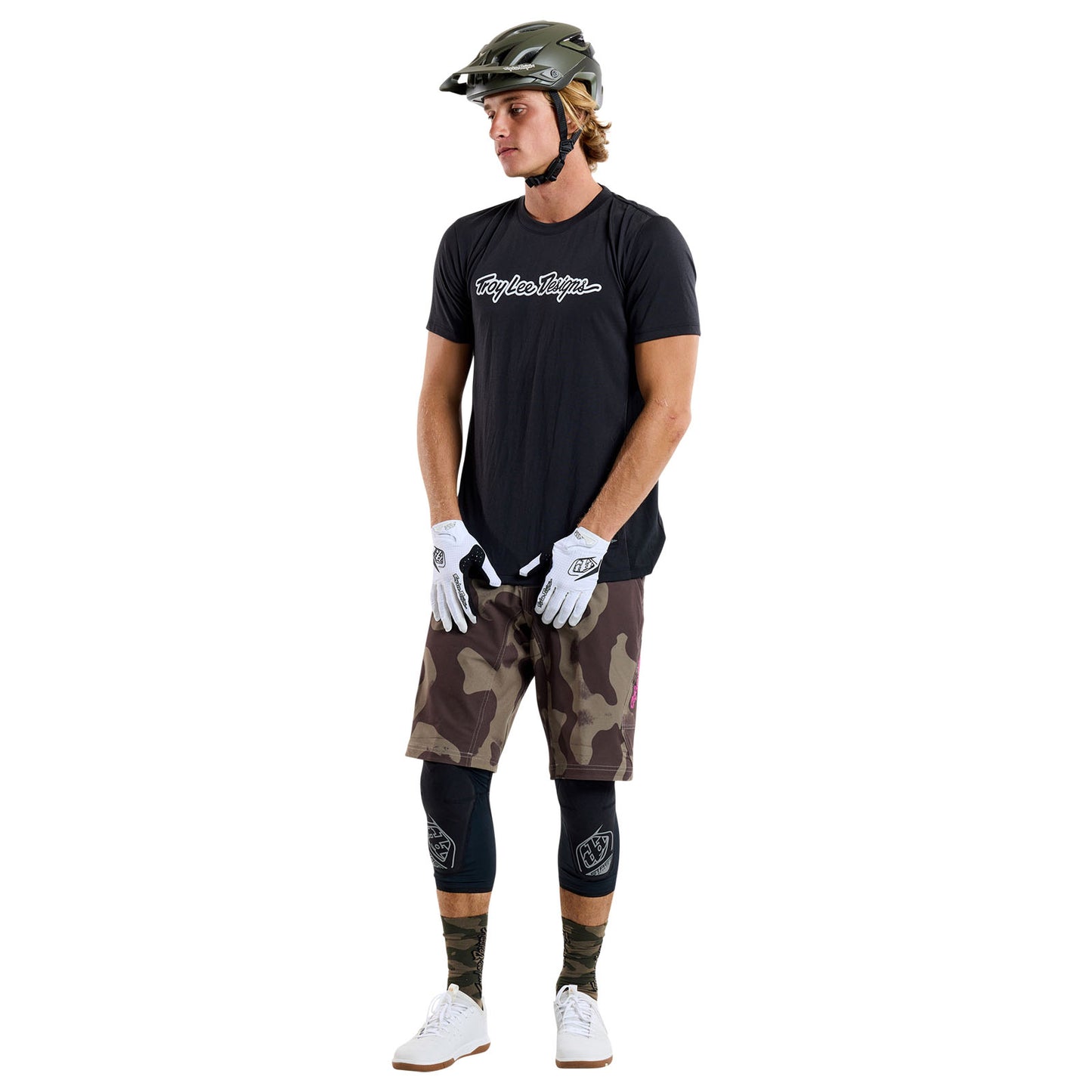 Skyline Short Shell Scrubland Olive