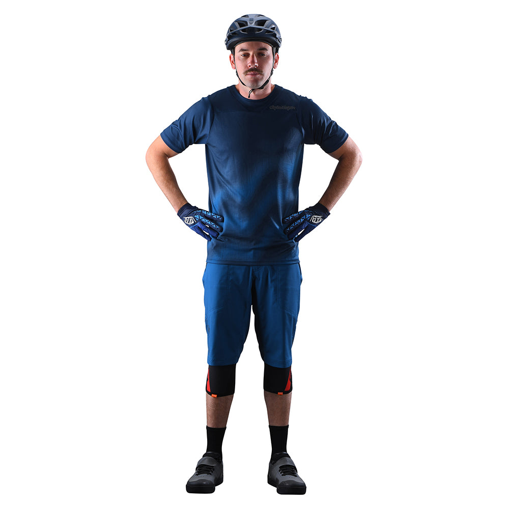 Skyline Short W/Liner Solid Slate Blue