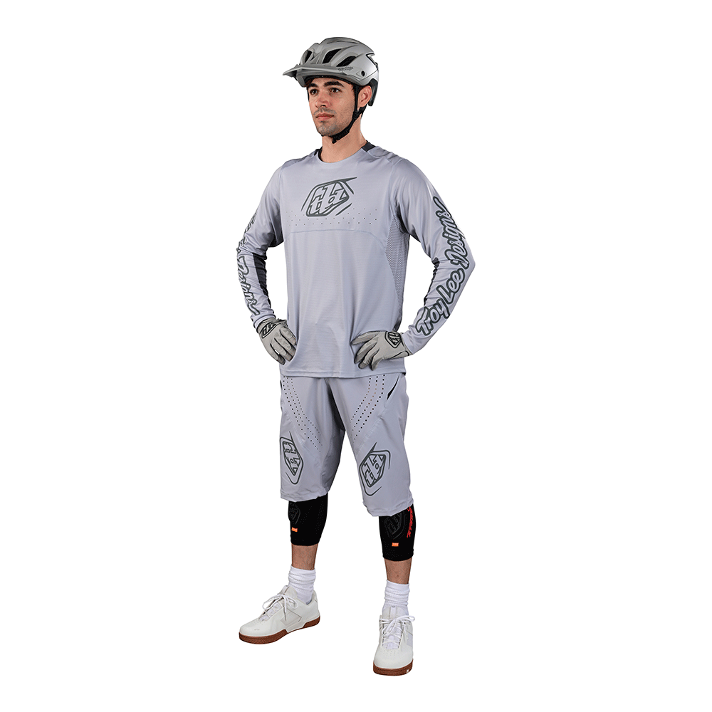 Sprint Short Mono Cement